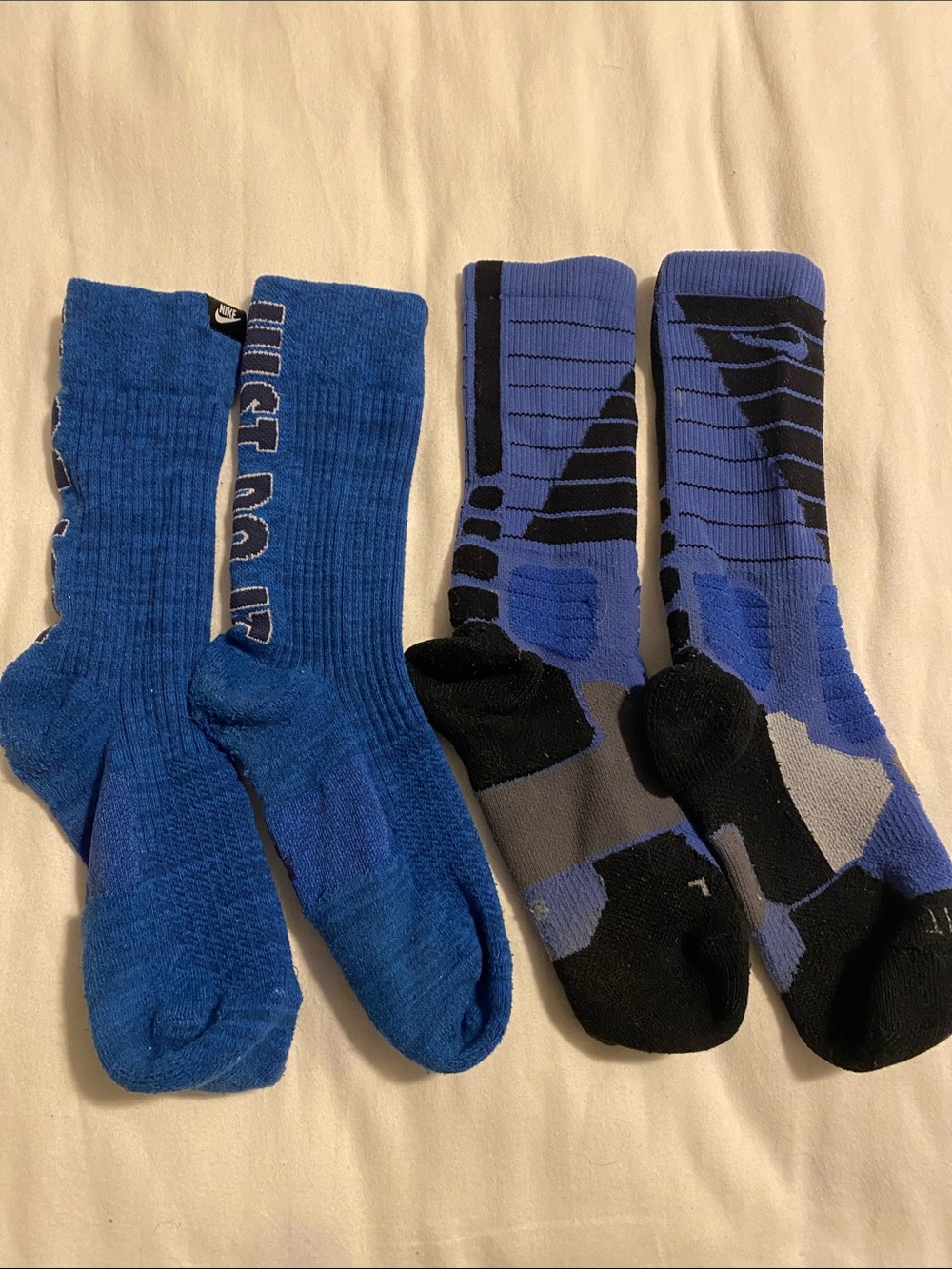 Nike Menโs Blue Athletic Crew Socks Duo with Black Accents